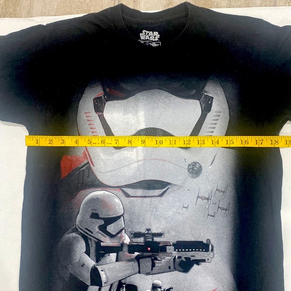 Star Wars The Force Awakens Storm Trooper Mad Engine Short Sleeve T-shirt SIZE M - Picture 7 of 9